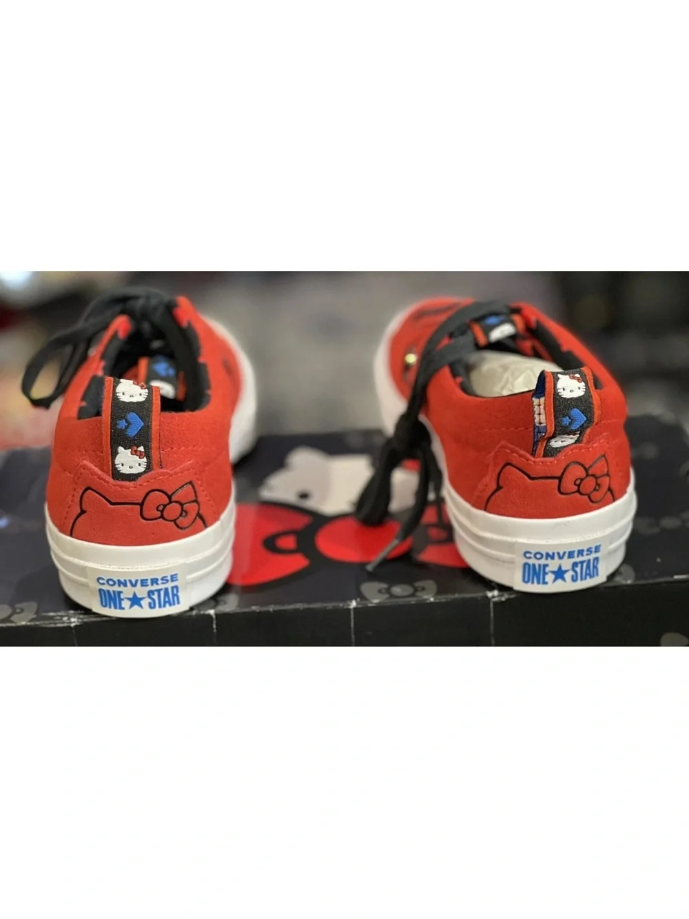 Converse Hello Kitty One Star Suede Sneakers Red Size W6